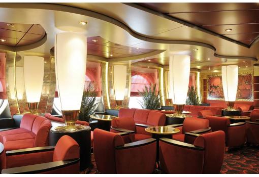 Comodos y sugerentes Lounges y Bares